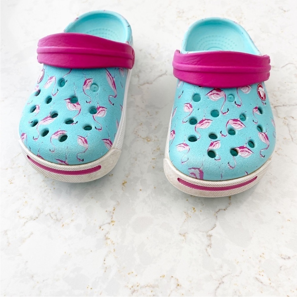 Flamingo Crocs 🦩 - Picture 2 of 5